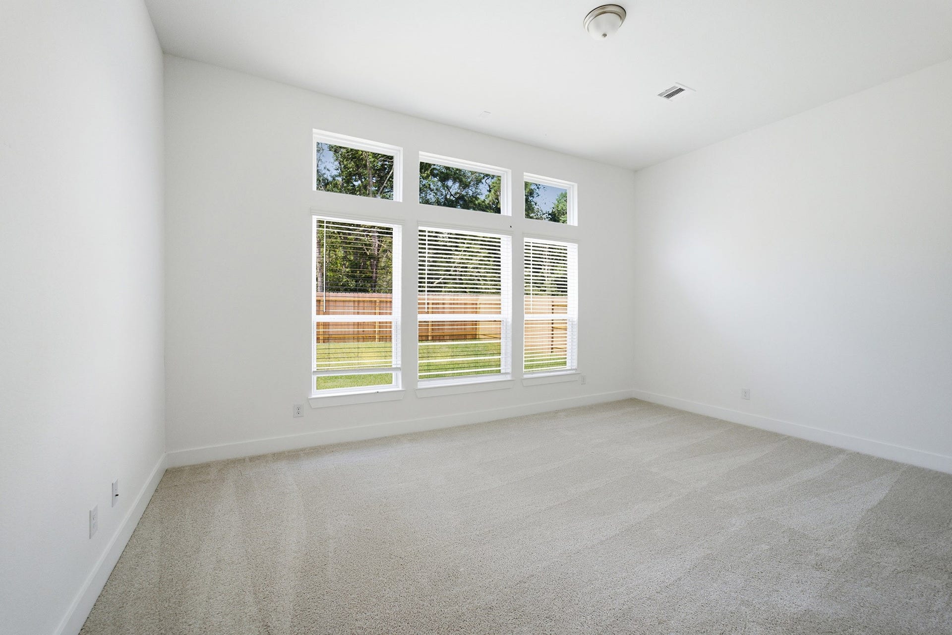 2818 River Juniper Lane, Crosby, TX 77532 2818 River Juniper Lane, Crosby, TX 77532