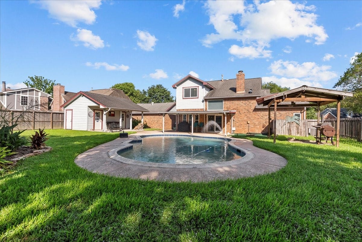 1016 Glenshannon Avenue, Friendswood, TX 77546 1016 Glenshannon Avenue, Friendswood, TX 77546