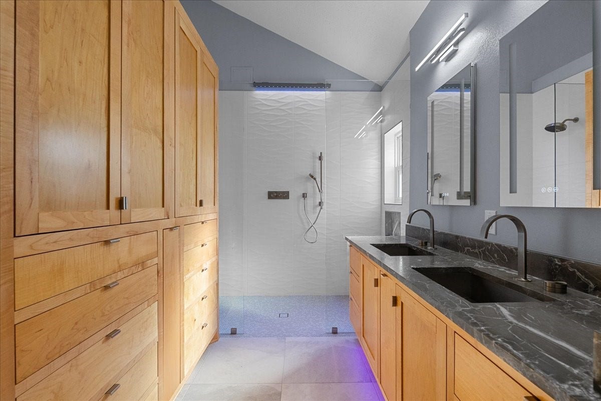1016 Glenshannon Avenue, Friendswood, TX 77546 1016 Glenshannon Avenue, Friendswood, TX 77546