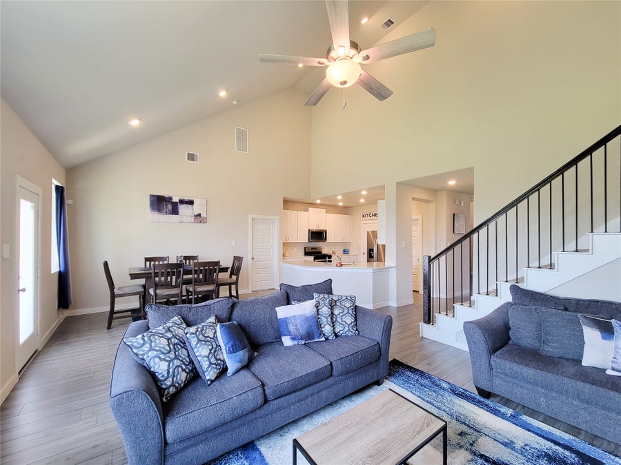 Property photo for 10843 Bodie Hills Drive, Rosharon, TX