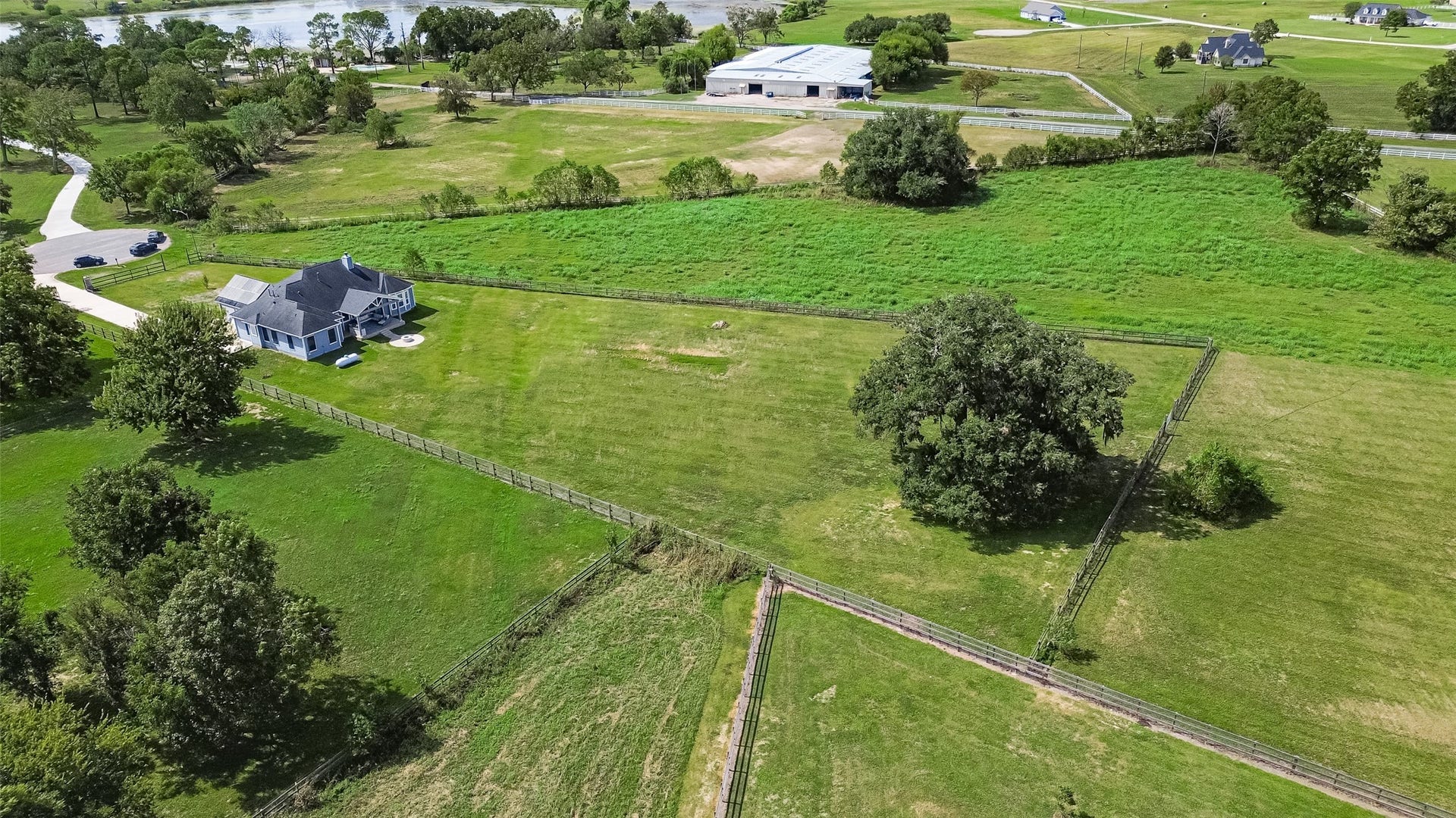 2926 Horse Trail Drive, Rosharon, TX 77583 2926 Horse Trail Drive, Rosharon, TX 77583