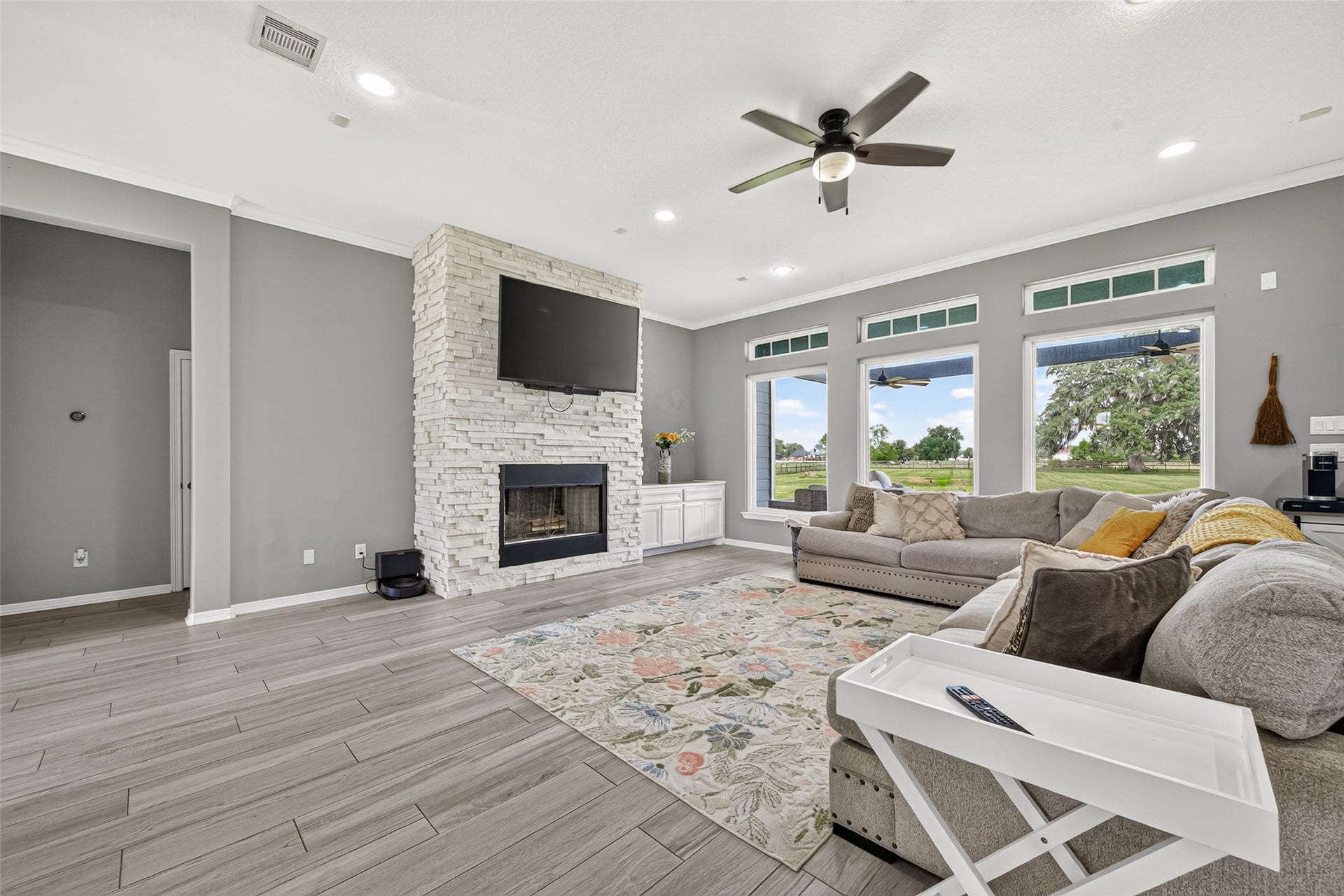 2926 Horse Trail Drive, Rosharon, TX 77583 2926 Horse Trail Drive, Rosharon, TX 77583