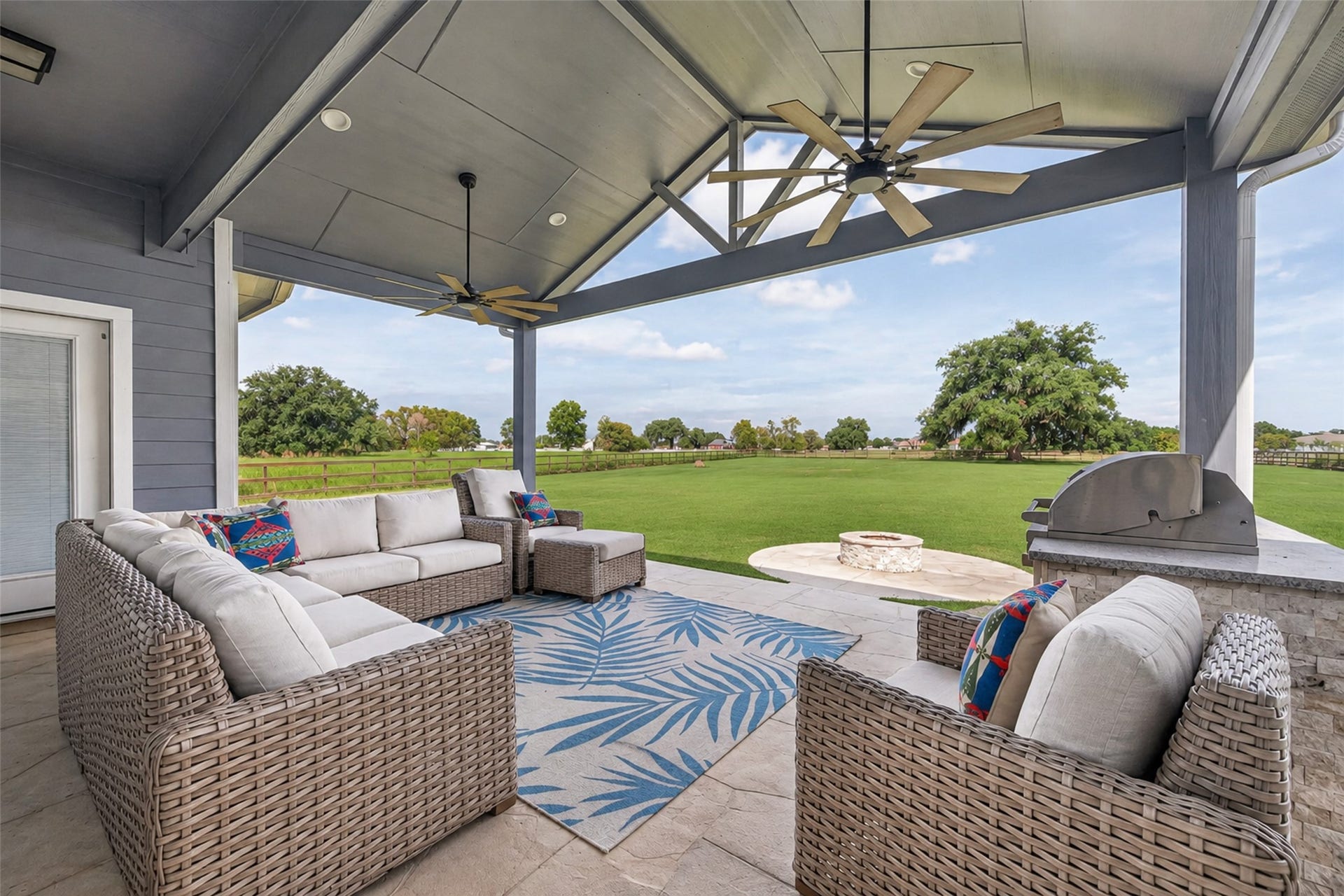 2926 Horse Trail Drive, Rosharon, TX 77583 2926 Horse Trail Drive, Rosharon, TX 77583
