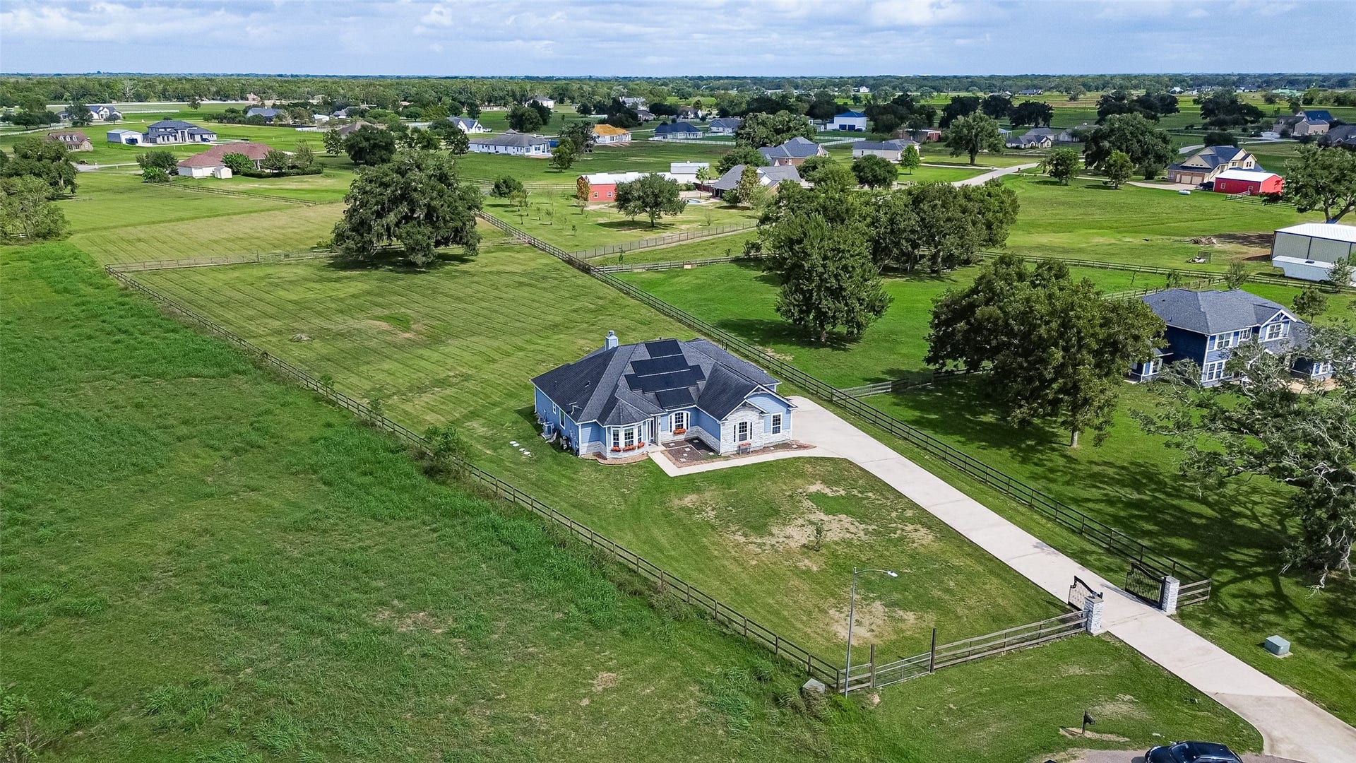 2926 Horse Trail Drive, Rosharon, TX 77583 2926 Horse Trail Drive, Rosharon, TX 77583