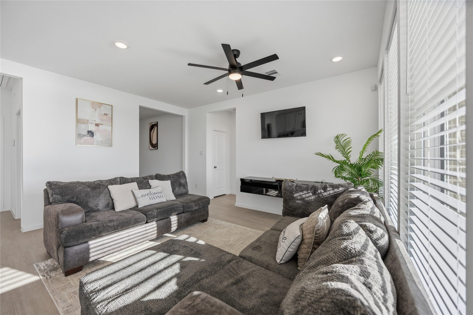 2517 Lago Costa Drive, Texas City, TX 77568 2517 Lago Costa Drive, Texas City, TX 77568