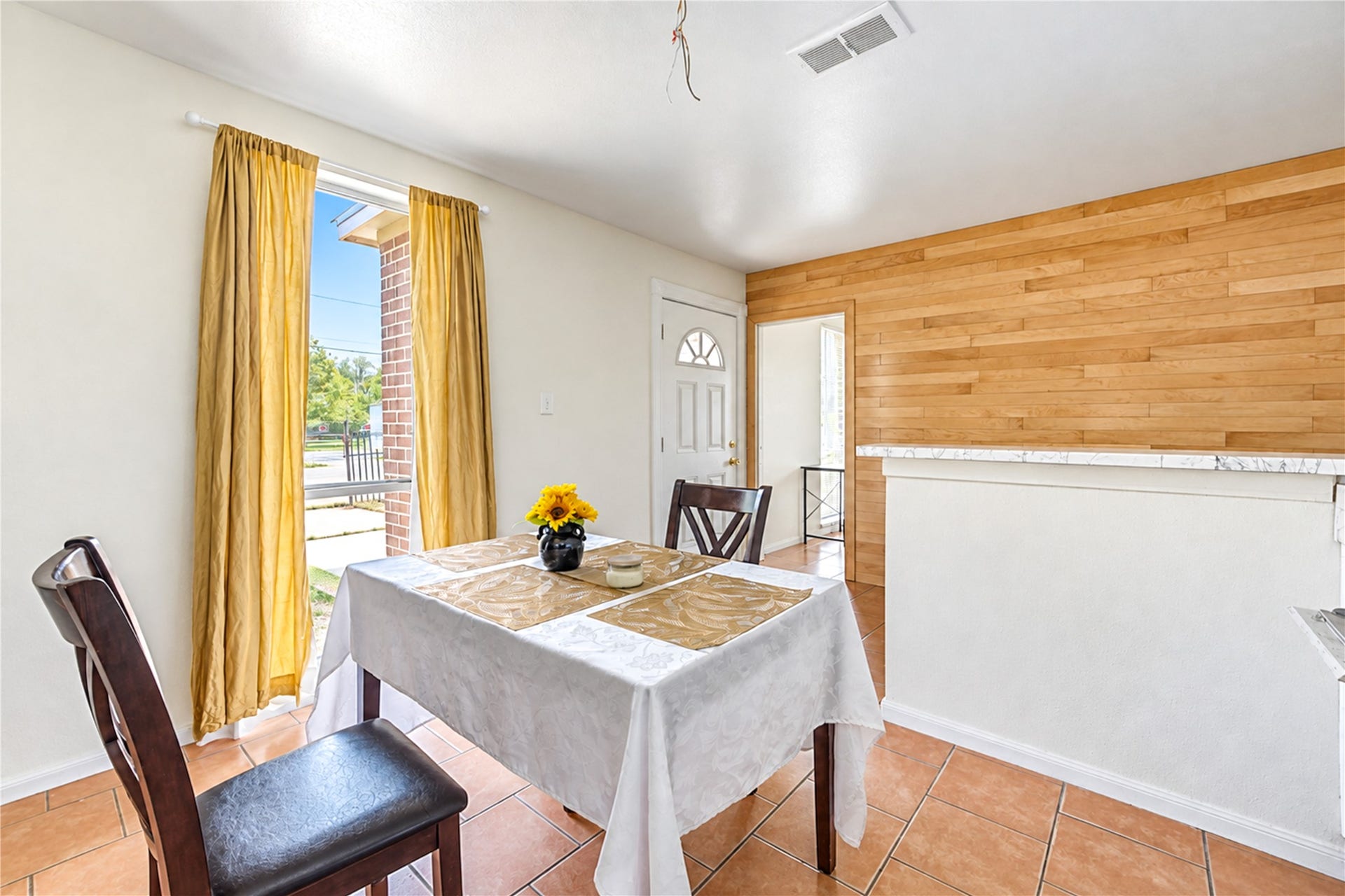 225 Palmyra St Street, Houston, TX 77022