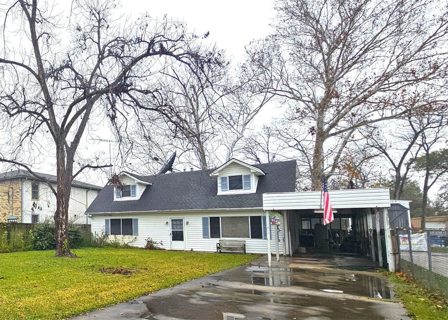 Property photo for 1315 E Main Street, Humble, TX