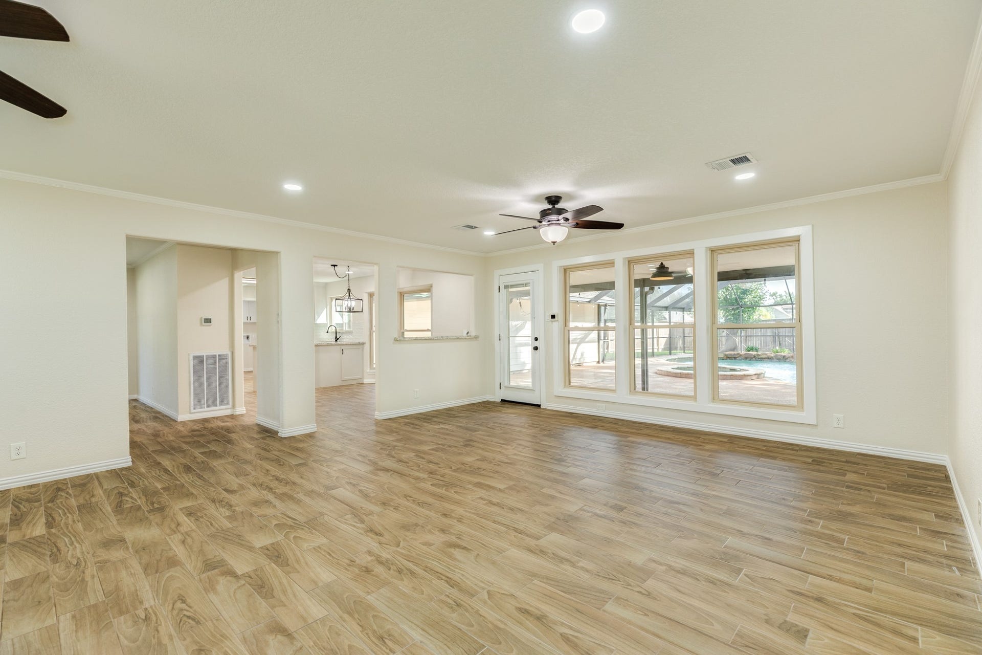 250 Wedgewood Street, Lake Jackson, TX 77566 250 Wedgewood Street, Lake Jackson, TX 77566