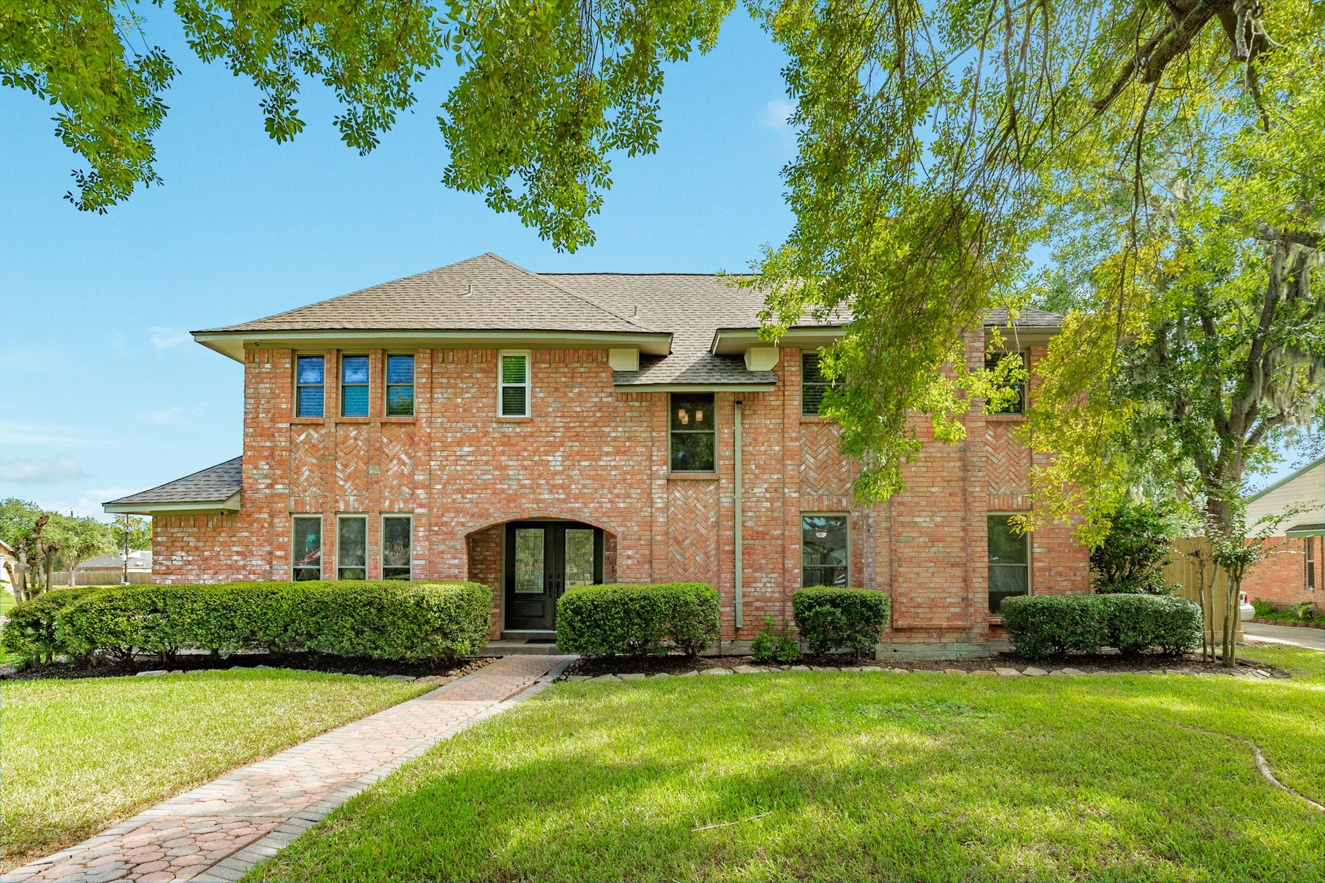 250 Wedgewood Street, Lake Jackson, TX 77566 250 Wedgewood Street, Lake Jackson, TX 77566