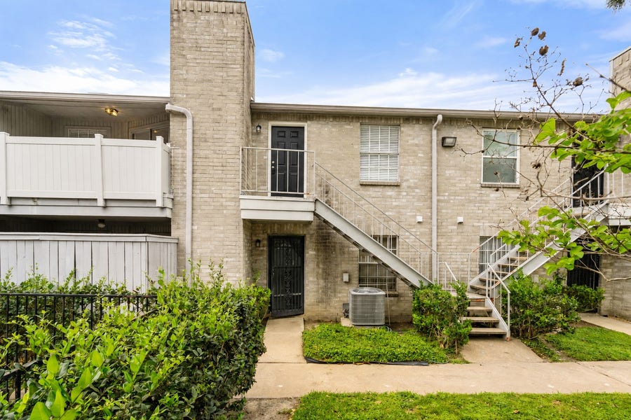 Property photo for 10613 Braes Bend Drive, #10613C, Houston, TX