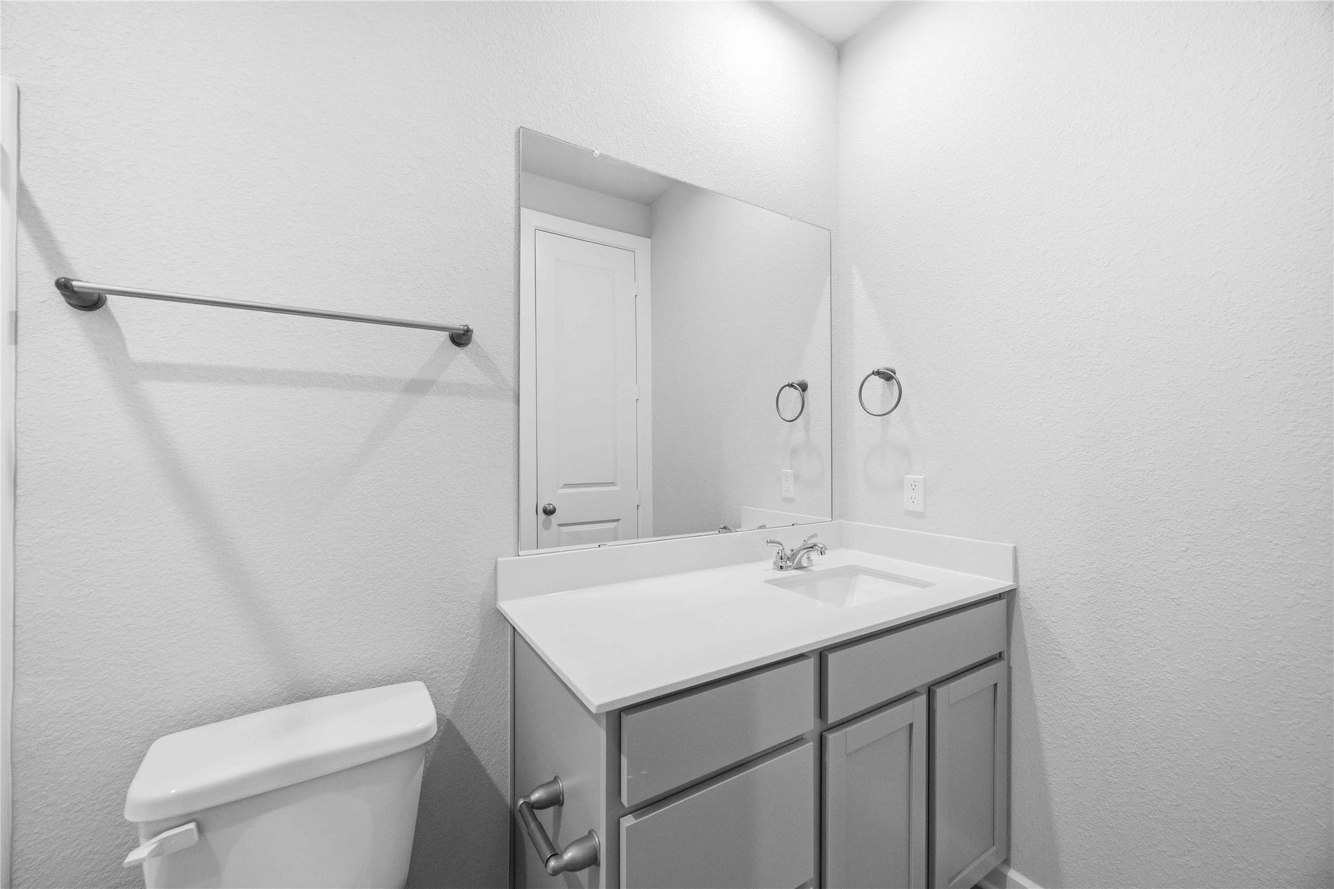 2713 Mackinac Bay Drive, La Marque, TX 77568 2713 Mackinac Bay Drive, La Marque, TX 77568