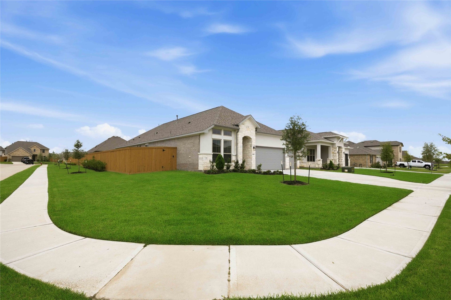 2713 Mackinac Bay Drive, La Marque, TX 77568 2713 Mackinac Bay Drive, La Marque, TX 77568