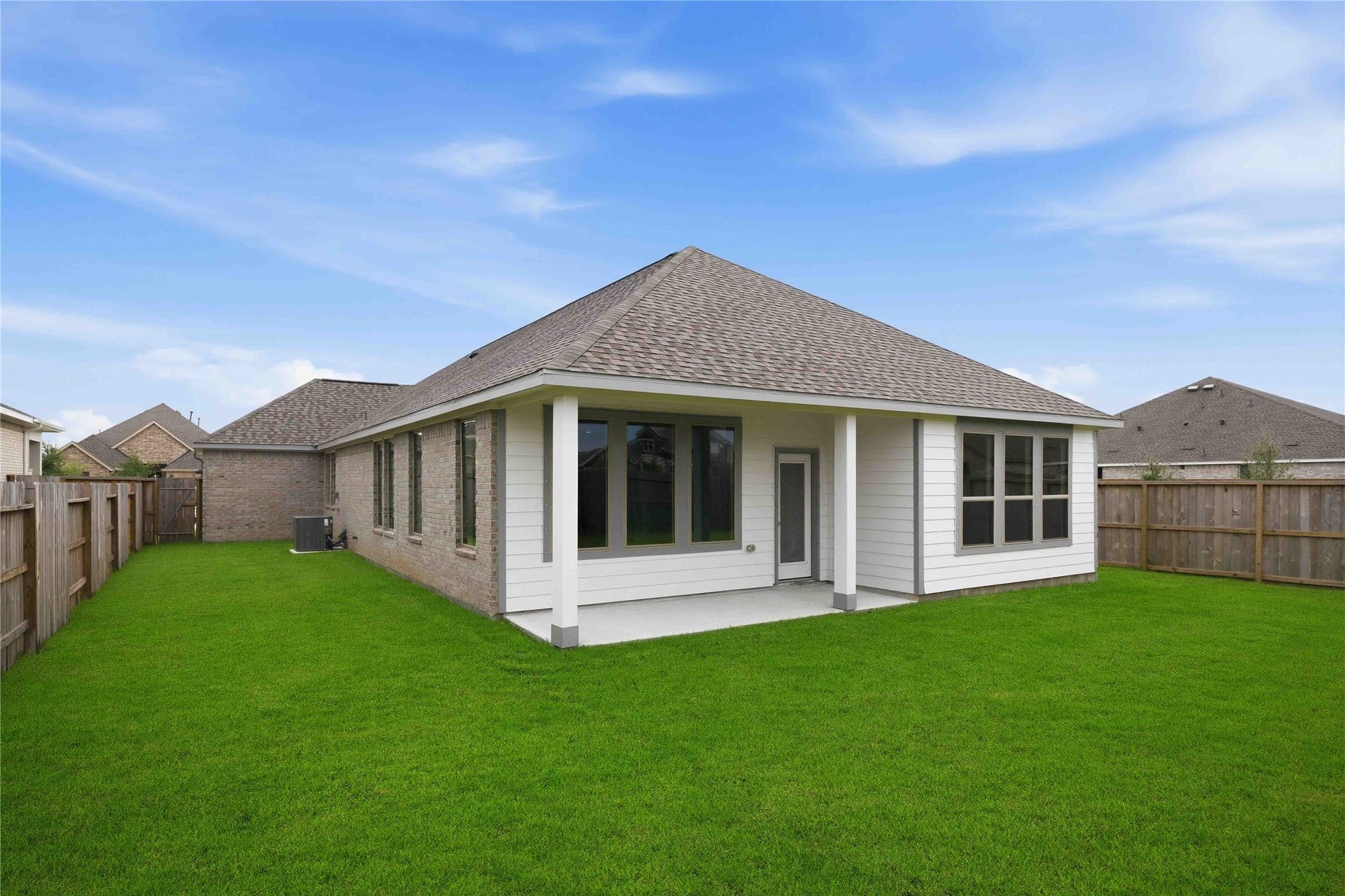 2713 Mackinac Bay Drive, La Marque, TX 77568 2713 Mackinac Bay Drive, La Marque, TX 77568