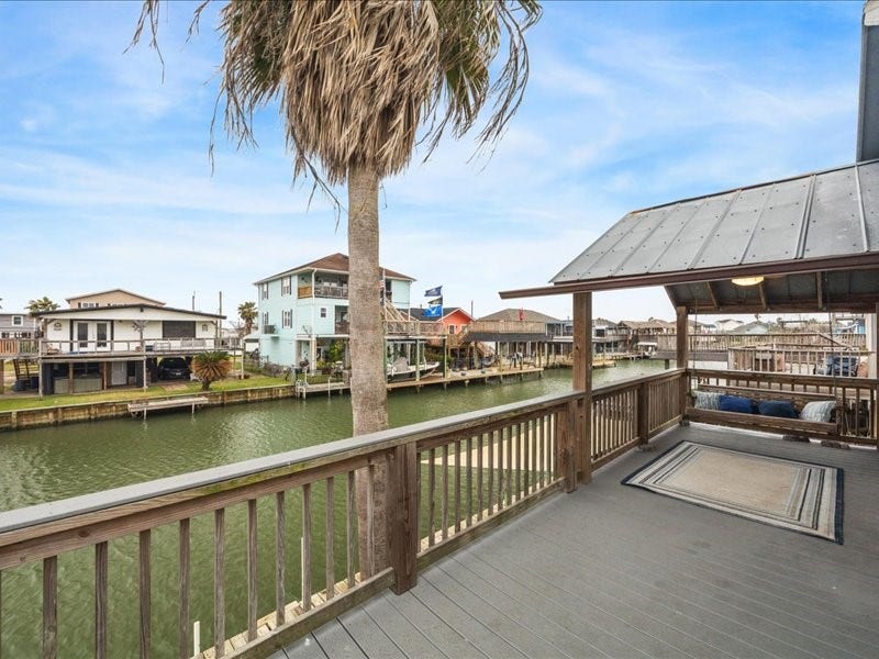 85 Bayou Vista Drive, Hitchcock, TX 77563 85 Bayou Vista Drive, Hitchcock, TX 77563