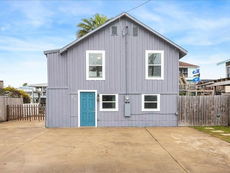 85 Bayou Vista Drive, Hitchcock, TX 77563 85 Bayou Vista Drive, Hitchcock, TX 77563