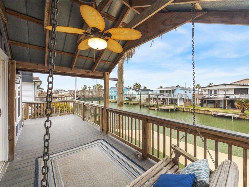 85 Bayou Vista Drive, Hitchcock, TX 77563 85 Bayou Vista Drive, Hitchcock, TX 77563
