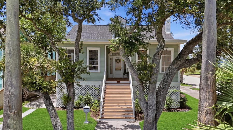 Property photo for 1803 27th Street, Galveston, TX