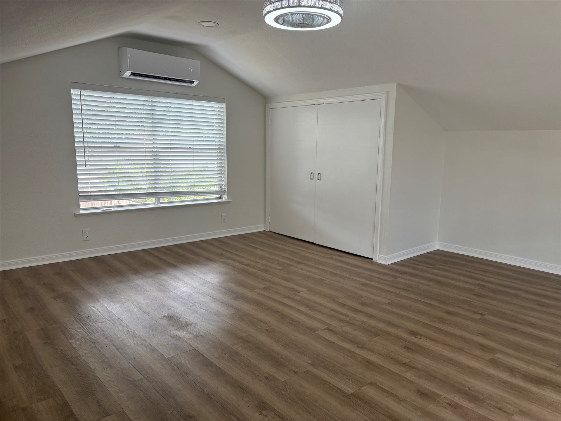 5325 Avenue R 1/2, #B, Galveston, TX 77551