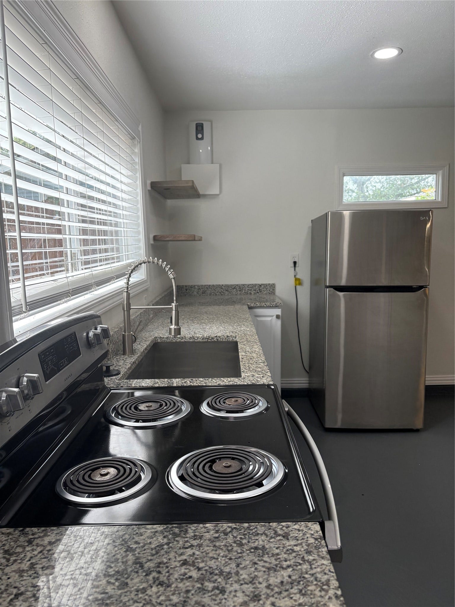 5325 Avenue R 1/2, #B, Galveston, TX 77551