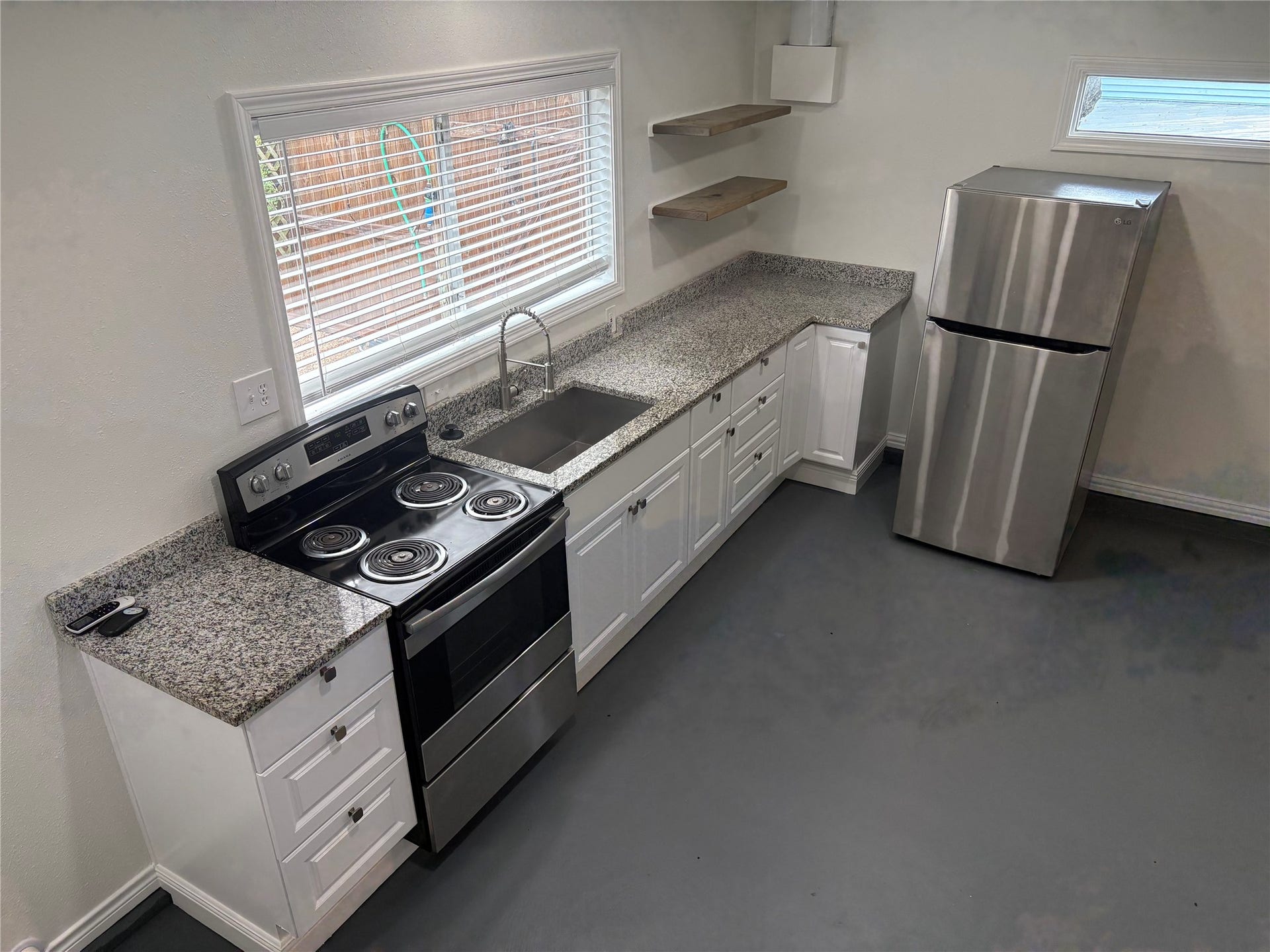 5325 Avenue R 1/2, #B, Galveston, TX 77551