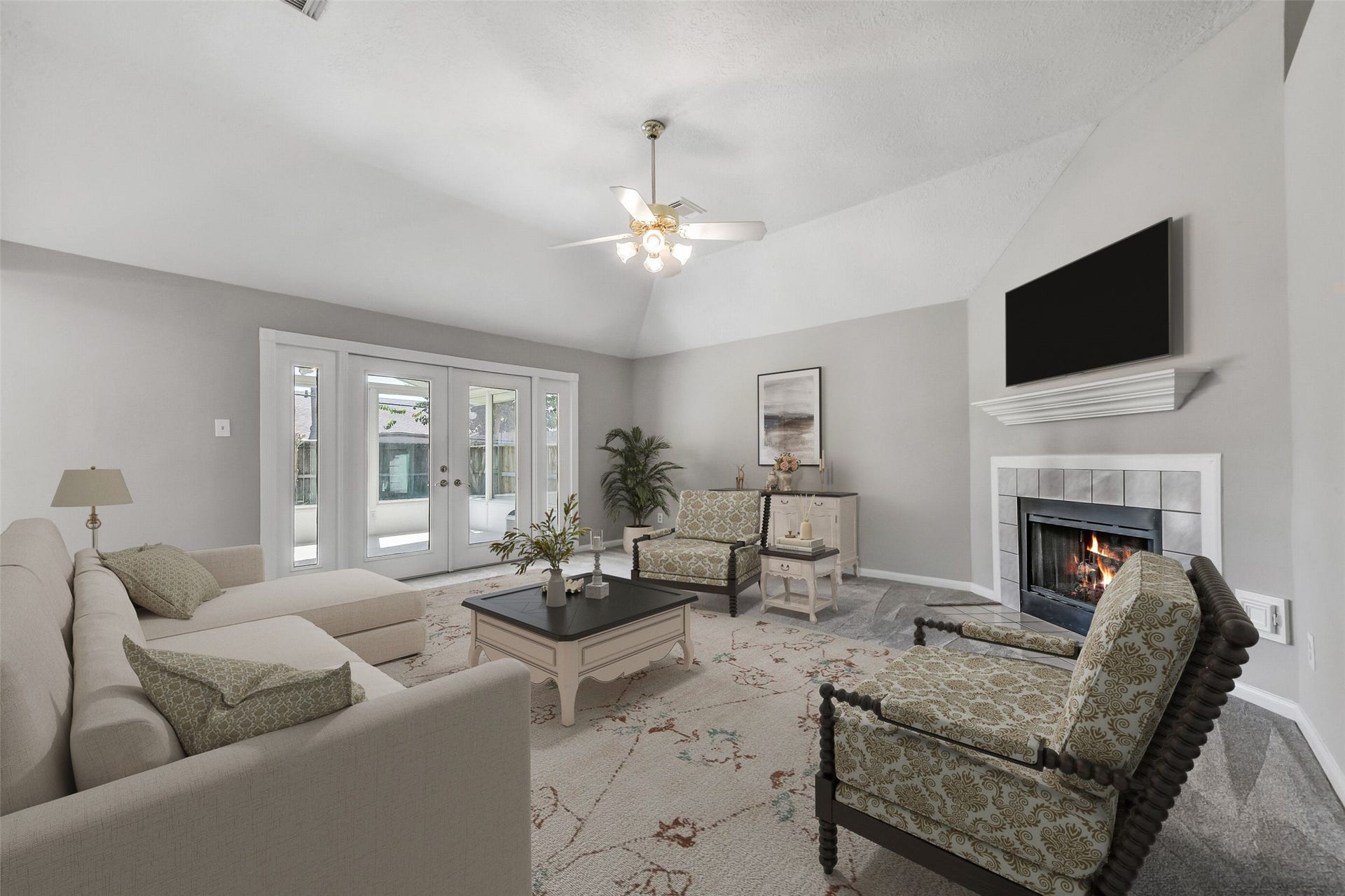 4335 Sugar Bars Drive, Friendswood, TX 77546 Large family room with fireplace, high ceilings plenty of natural lighting ~