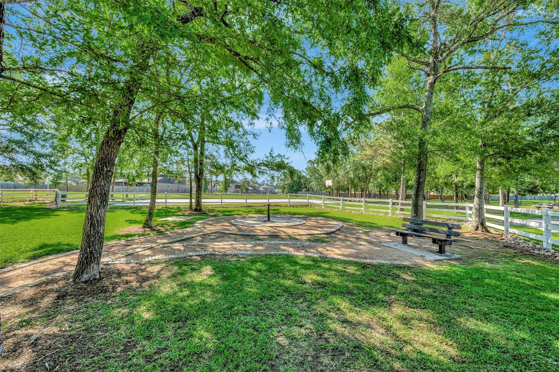 30598 Johnson Alley, Magnolia, TX 77355 Take your furry friends out for some exercise at this adorable dog park in the community of Glen Oaks.