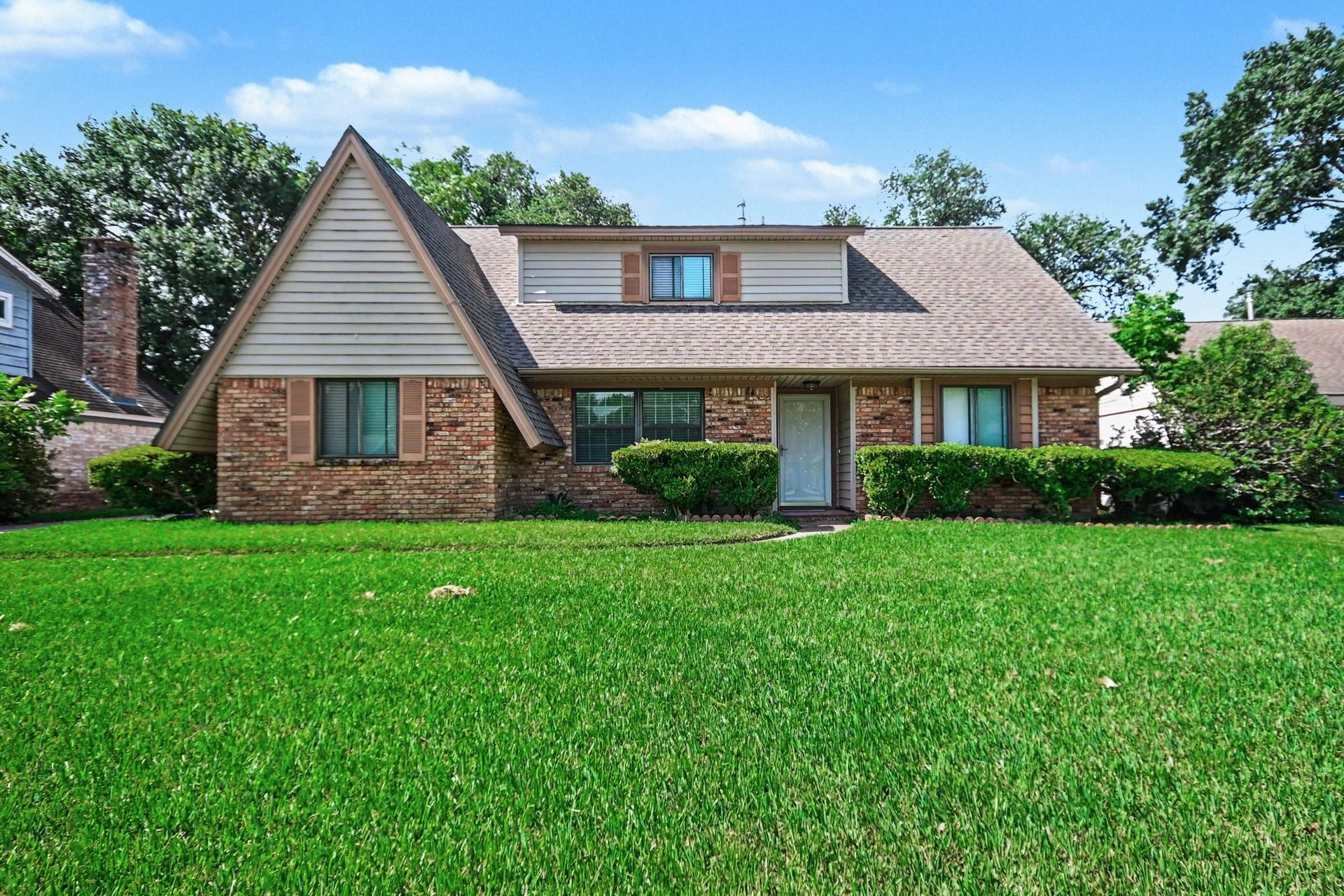 5113 Cottonwood Circle, Dickinson, TX 77539 5113 Cottonwood Circle, Dickinson, TX 77539