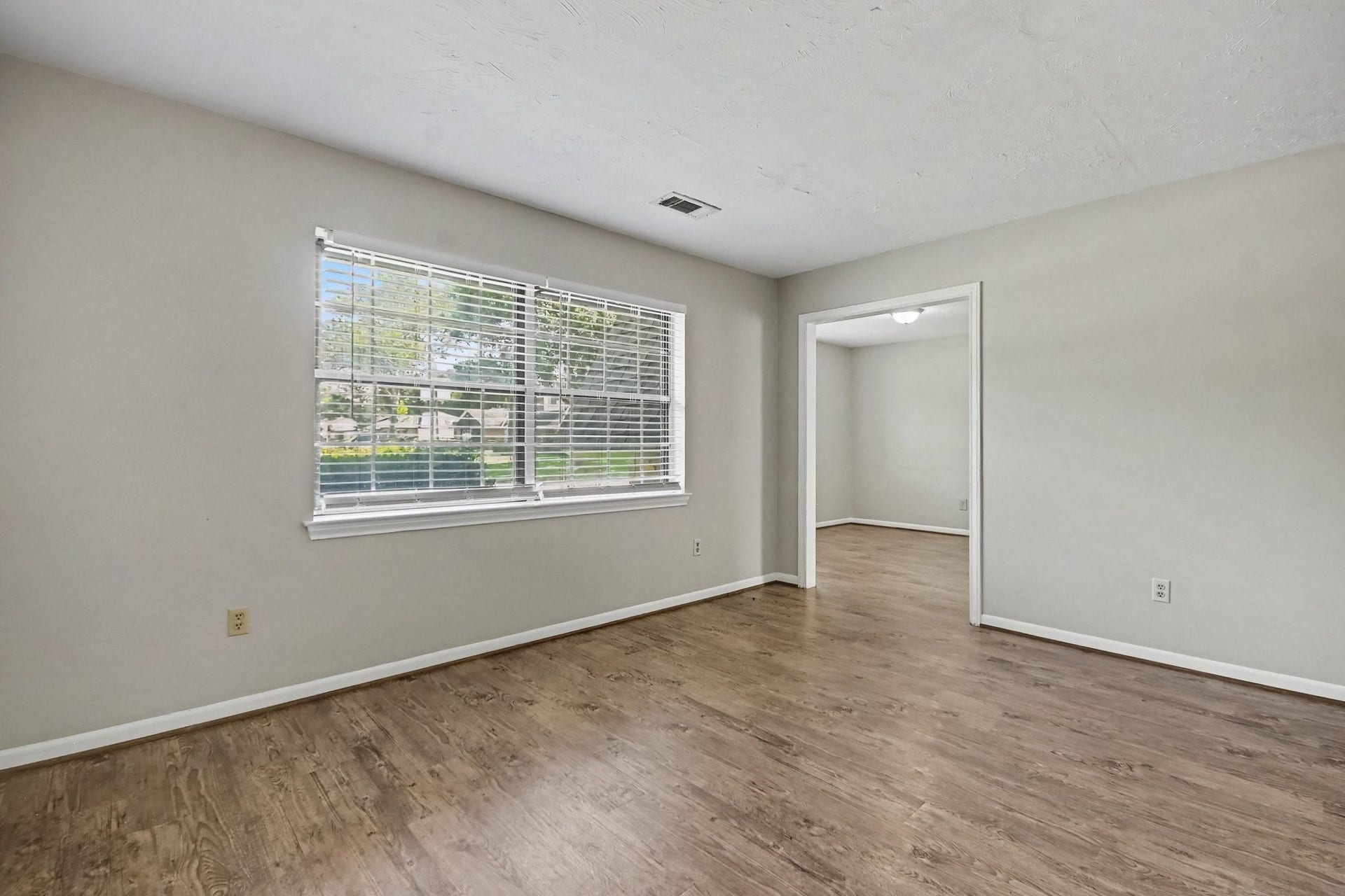 5113 Cottonwood Circle, Dickinson, TX 77539 5113 Cottonwood Circle, Dickinson, TX 77539