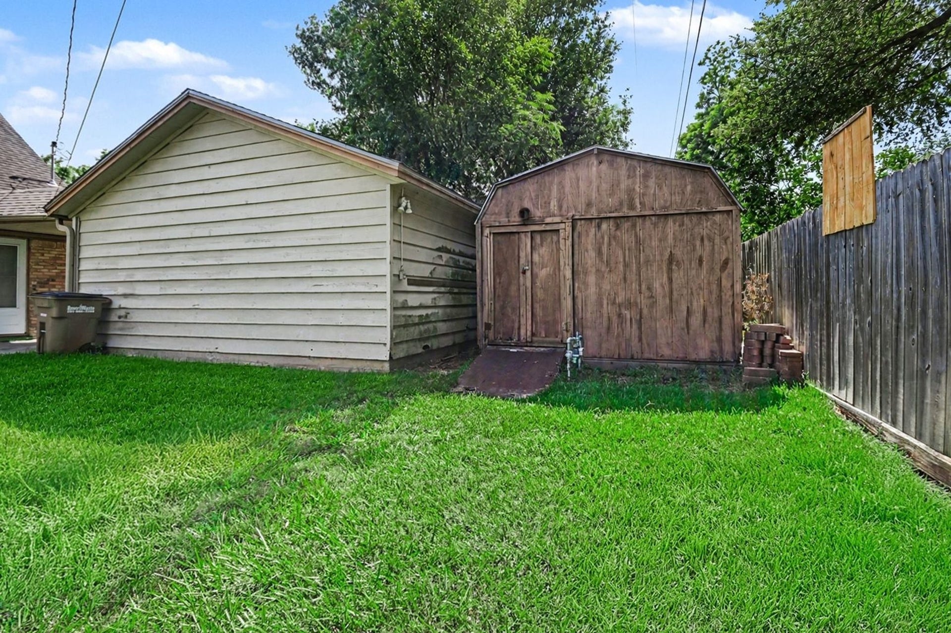 5113 Cottonwood Circle, Dickinson, TX 77539 5113 Cottonwood Circle, Dickinson, TX 77539