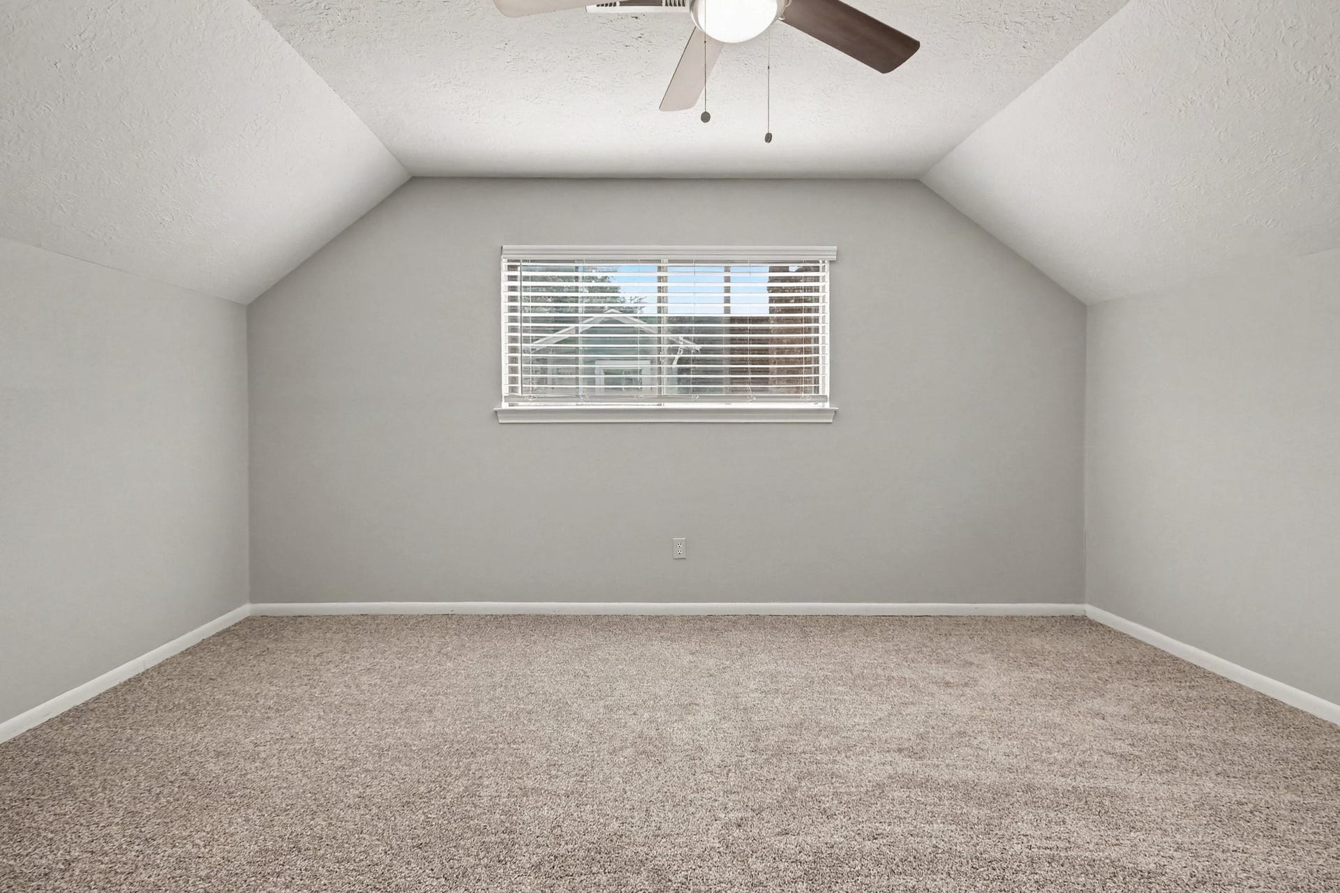 5113 Cottonwood Circle, Dickinson, TX 77539 5113 Cottonwood Circle, Dickinson, TX 77539