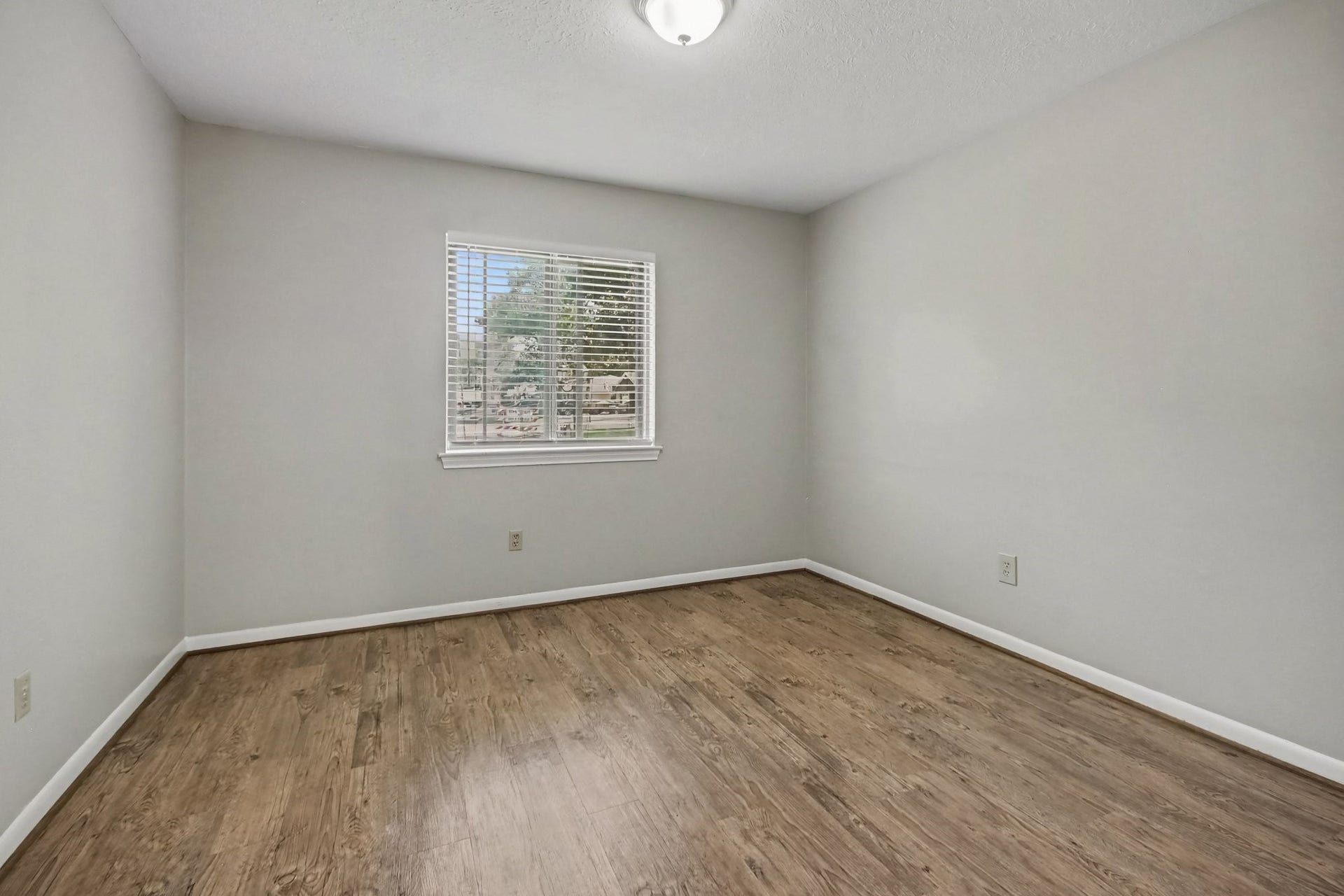 5113 Cottonwood Circle, Dickinson, TX 77539 5113 Cottonwood Circle, Dickinson, TX 77539