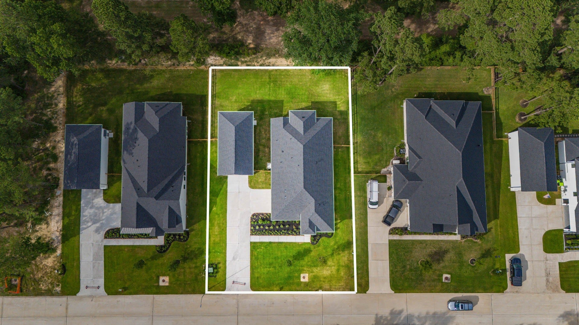 17728 Gold Saddle Lane, Magnolia, TX 77354 This home sits on a large lot with NO BACK NEIGHBORS, ample yard space in front and the back, lush landscaping and well-maintained yard!