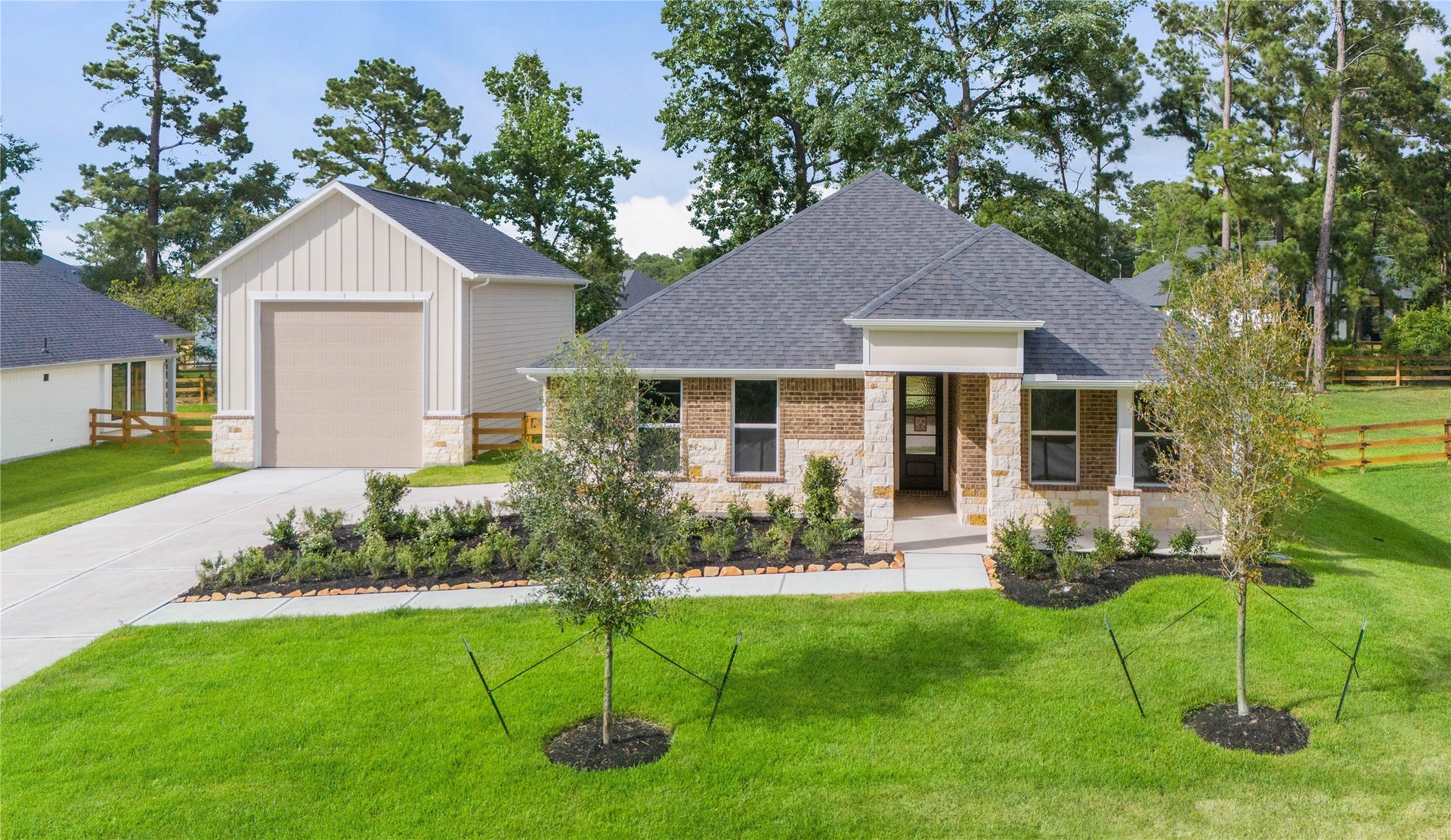 17728 Gold Saddle Lane, Magnolia, TX 77354 Schedule your private showing TODAY of 17728 Gold Saddle Lane.