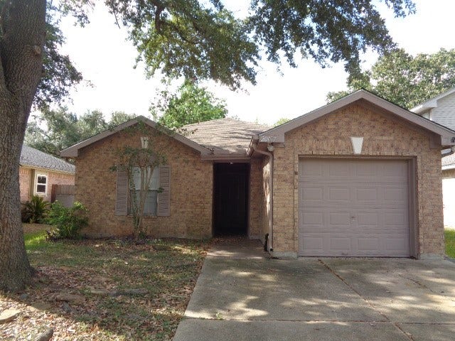 11903 Sagecliff Drive, Katy, TX 77089 20107 Beechview Ln - current photos