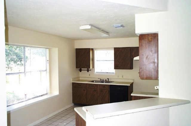 11903 Sagecliff Drive, Katy, TX 77089 16956 Meadowlark Street - photos prior to tenant occupancy