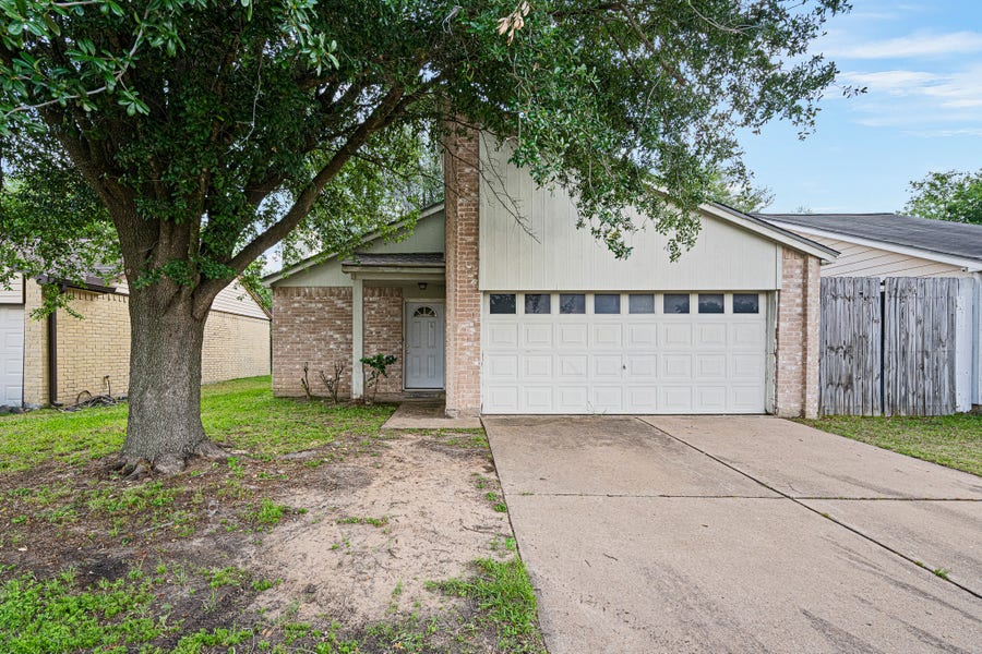 Property photo for 7606 Pepperbrook Drive, Houston, TX