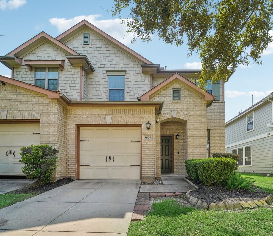 Property photo for 7907 Barnes Ridge Lane, Houston, TX