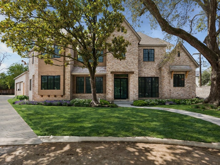 Property photo for 403 Trails Court, Houston, TX