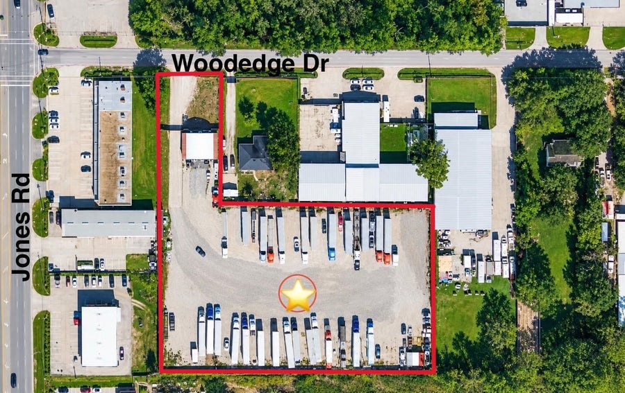 Property photo for 10927 Woodedge Drive, Houston, TX