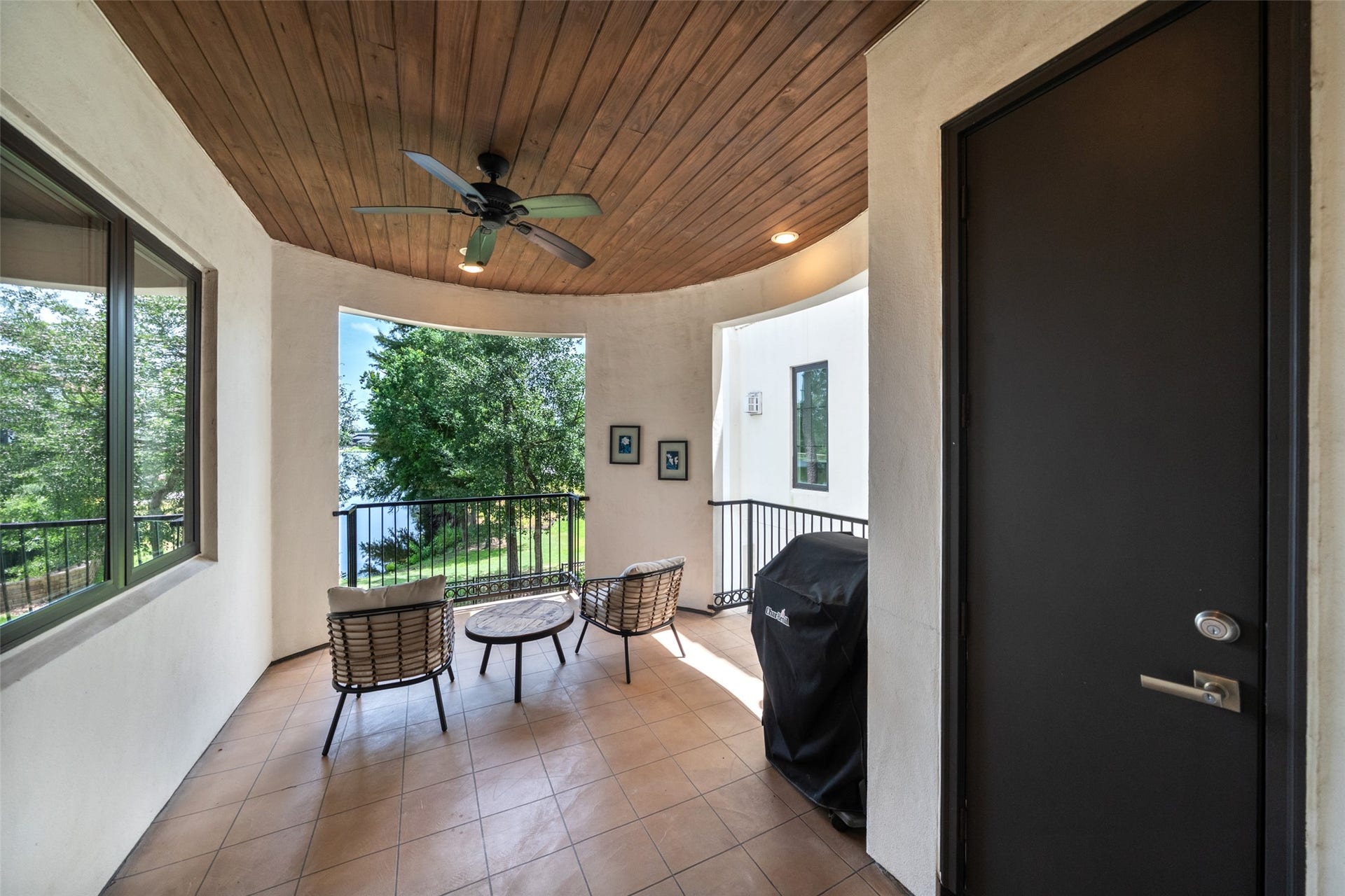 18 Secluded Trail, The Woodlands, TX 77380 18 Secluded Trail, The Woodlands, TX 77380