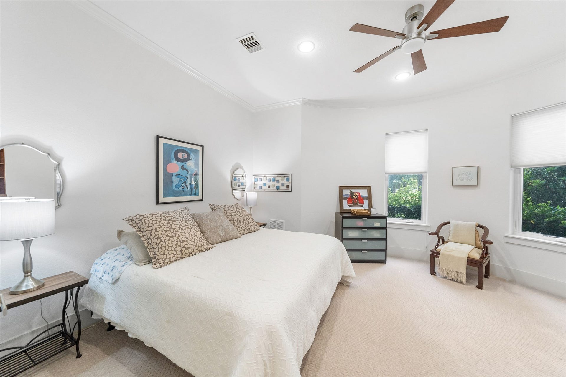 18 Secluded Trail, The Woodlands, TX 77380 18 Secluded Trail, The Woodlands, TX 77380