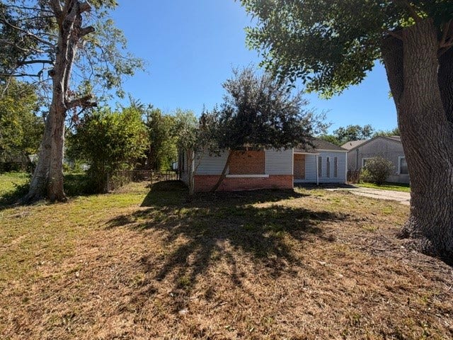 5714 Groveton Street, Houston, TX 77033 5714 Groveton Street, Houston, TX 77033