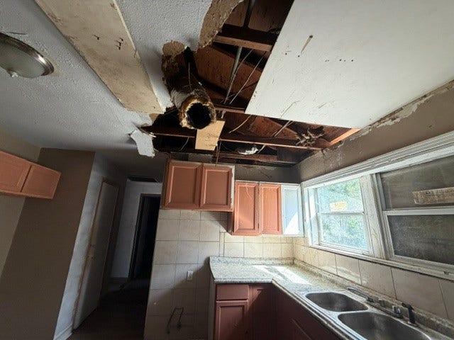 5714 Groveton Street, Houston, TX 77033 5714 Groveton Street, Houston, TX 77033