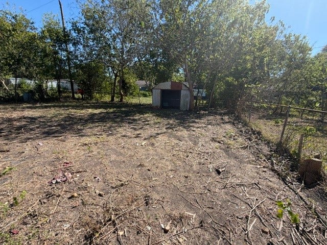 5714 Groveton Street, Houston, TX 77033 5714 Groveton Street, Houston, TX 77033