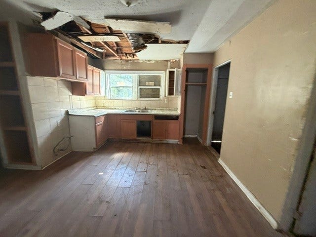5714 Groveton Street, Houston, TX 77033 5714 Groveton Street, Houston, TX 77033