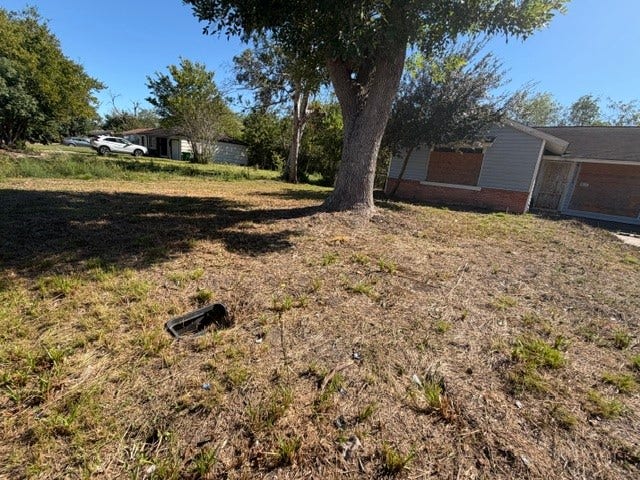 5714 Groveton Street, Houston, TX 77033 5714 Groveton Street, Houston, TX 77033