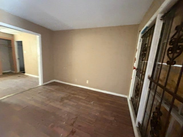 5714 Groveton Street, Houston, TX 77033 5714 Groveton Street, Houston, TX 77033
