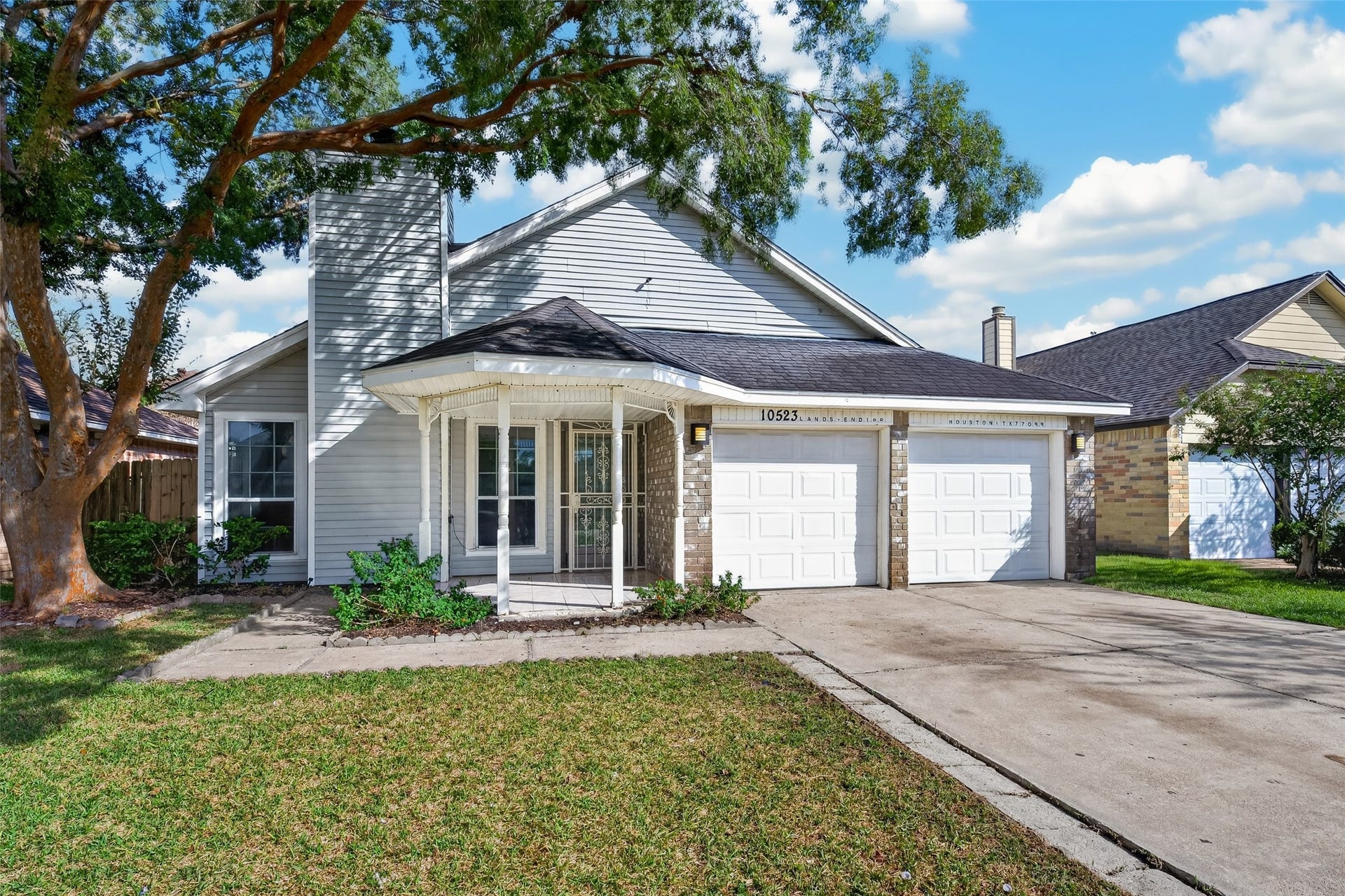 10523 Lands End Drive, Houston, TX 77099