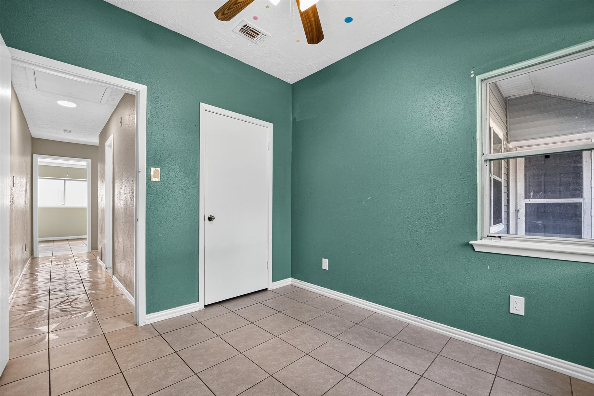 10523 Lands End Drive, Houston, TX 77099