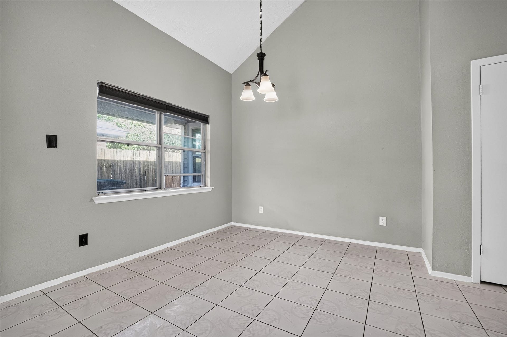 10523 Lands End Drive, Houston, TX 77099